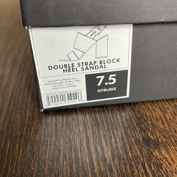 Banana Republic Double Strap Block Heel - Picture 3 of 4